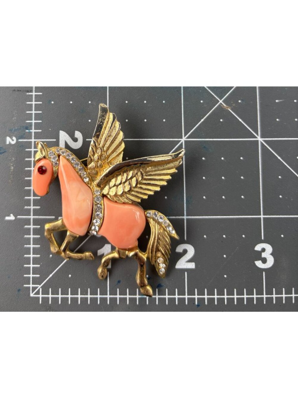 Pegasus Pink Lucite Statement Brooch Pin Attributed Hattie Carnegie Gift Vintage - Picture 8 of 10